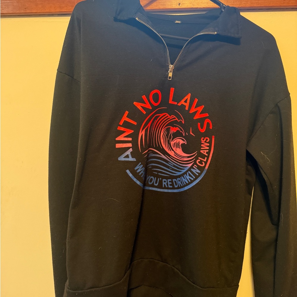 Black Graphic womans quarter zip